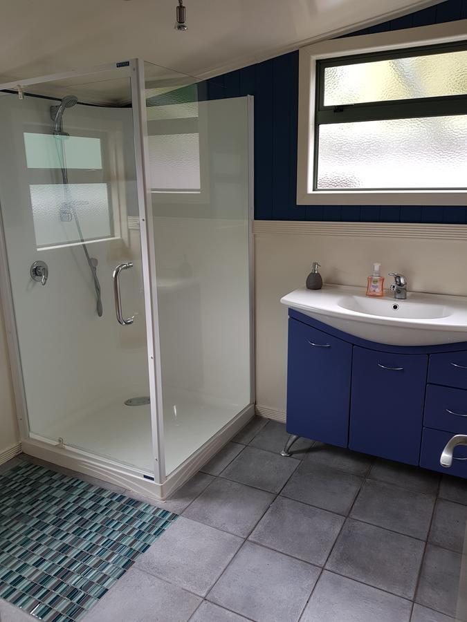 Central Taupo Townhouse Экстерьер фото